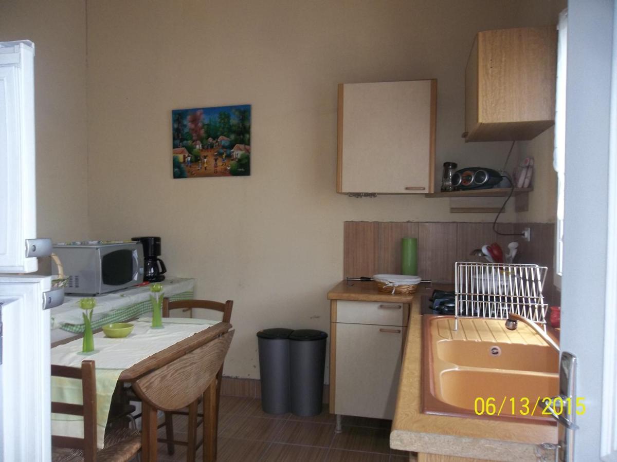 Chatillon-sur-Broue Alaguyauder Le Studio المظهر الخارجي الصورة