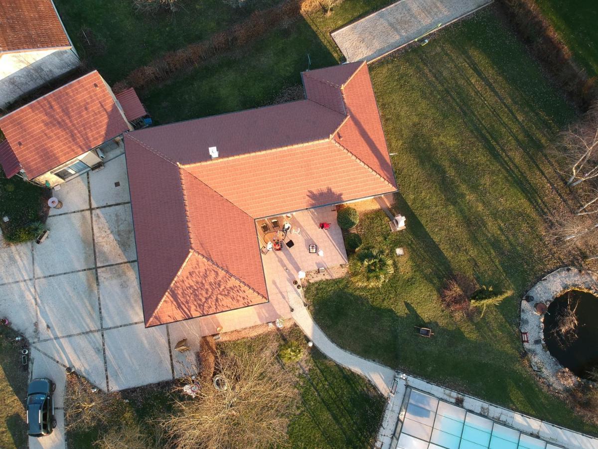 Chatillon-sur-Broue Alaguyauder Le Studio المظهر الخارجي الصورة
